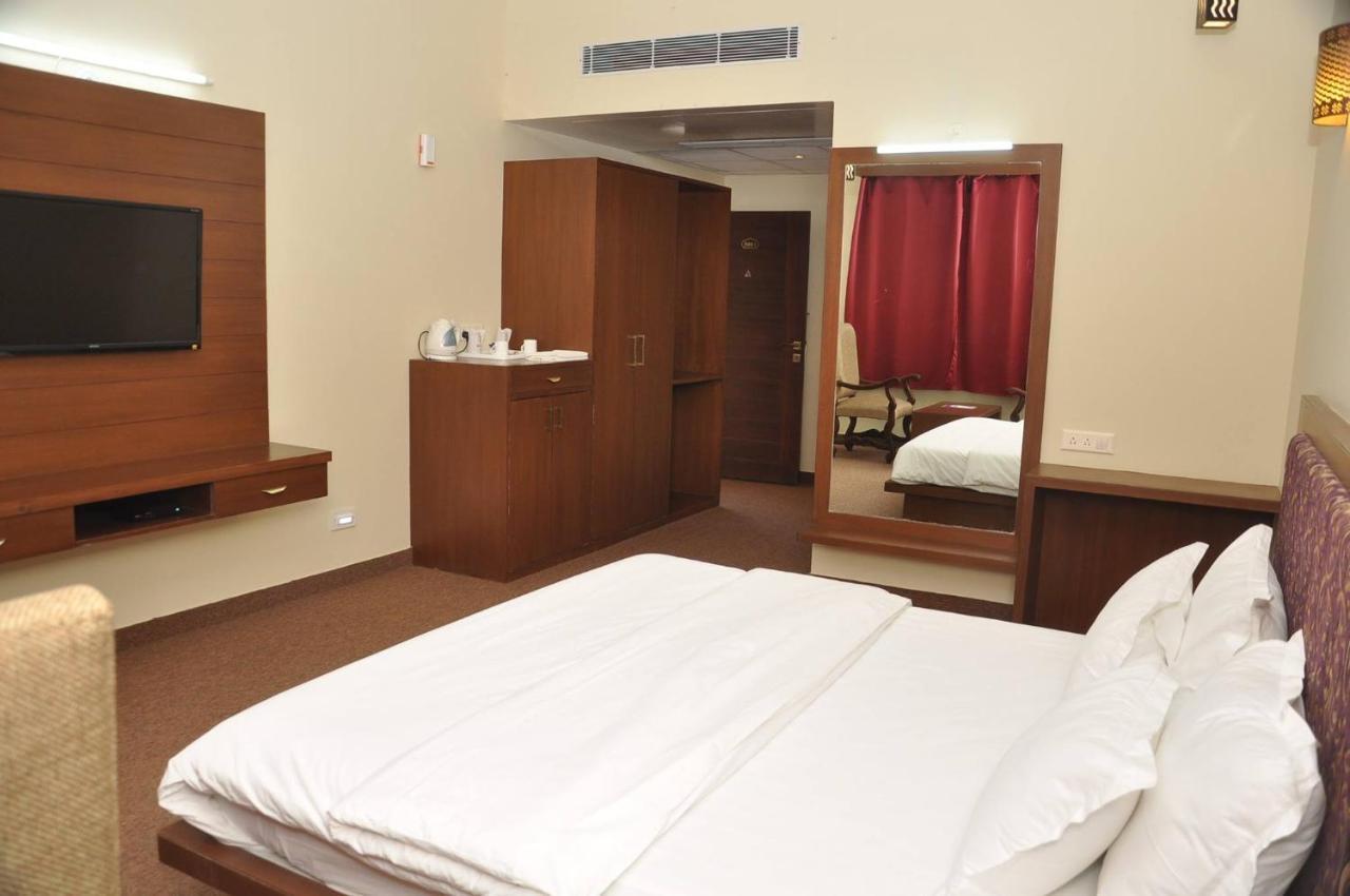 Neelkanth'S Bagar Inn Resort Jhunjhunu Dış mekan fotoğraf