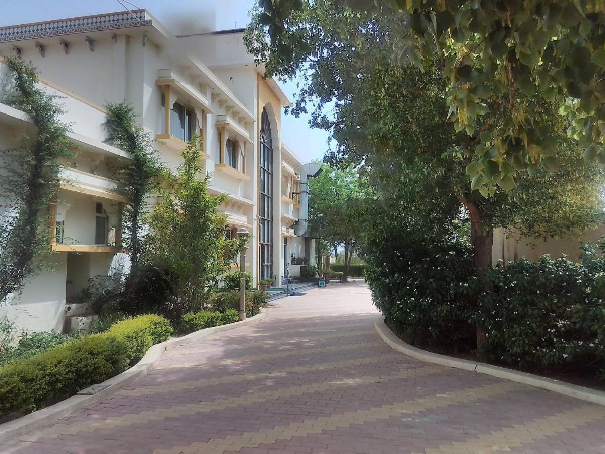 Neelkanth'S Bagar Inn Resort Jhunjhunu Dış mekan fotoğraf