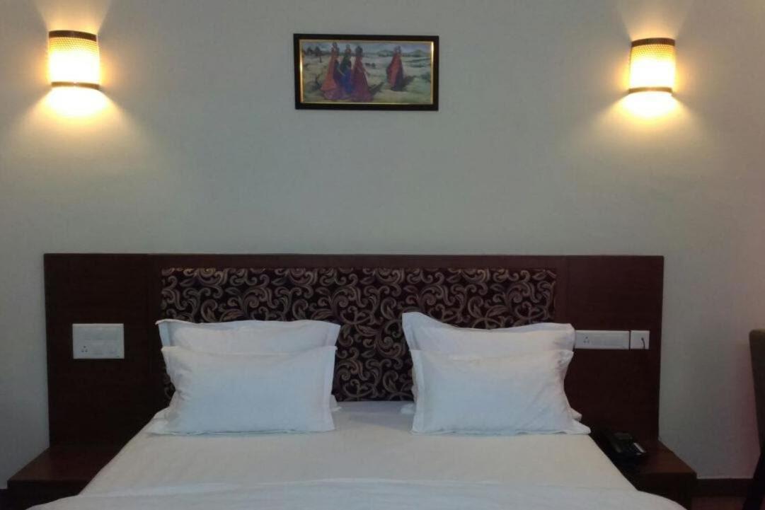 Neelkanth'S Bagar Inn Resort Jhunjhunu Dış mekan fotoğraf